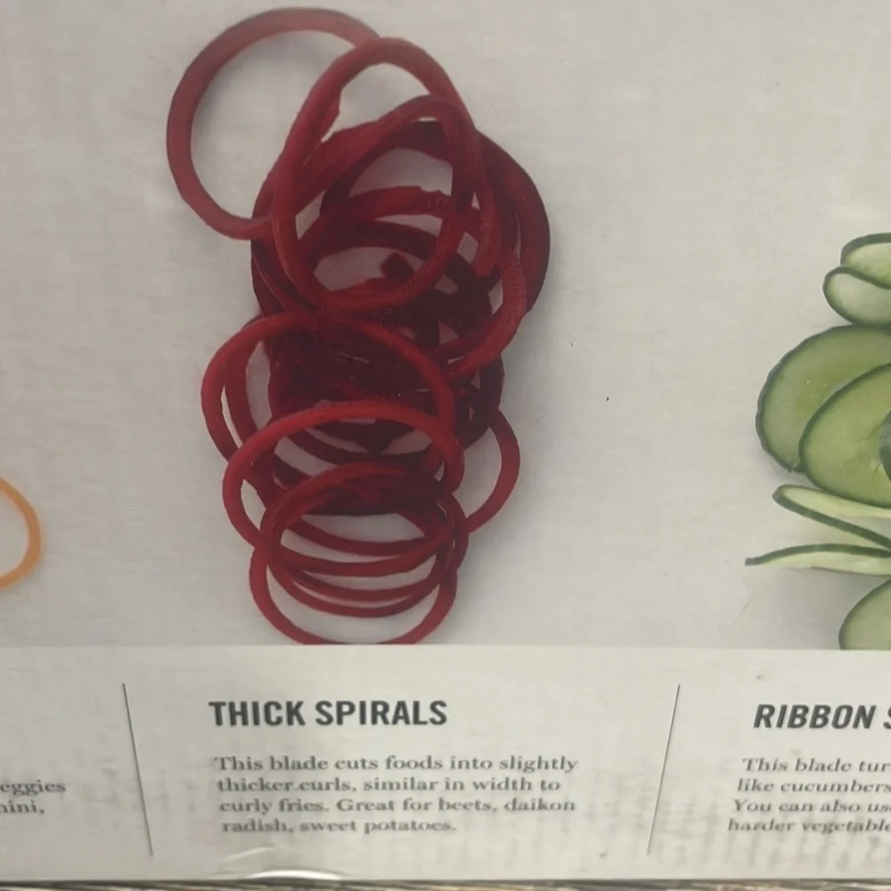 Marta Steward table spiralizer